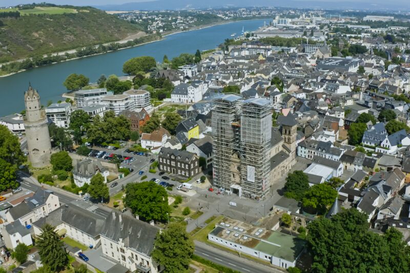 Roof renovation at the church Maria Himmelfahrt in Andernach